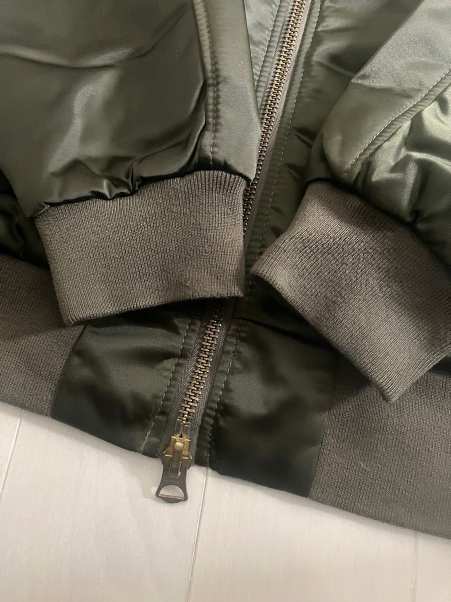 ACNE STUDIOS(アクネストゥディオズ) MA-1ジャケット オリーブ ACNE STUDIOS(アクネストゥディオズ) MA-1ジャケット オリーブ