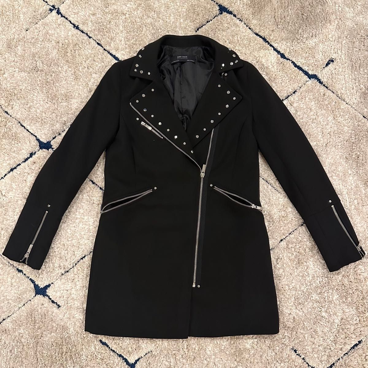 ZARA アウター コート スタッツ ロック パンク ブラック 黒 ZARA アウター コート スタッツ ロック パンク ブラック 黒