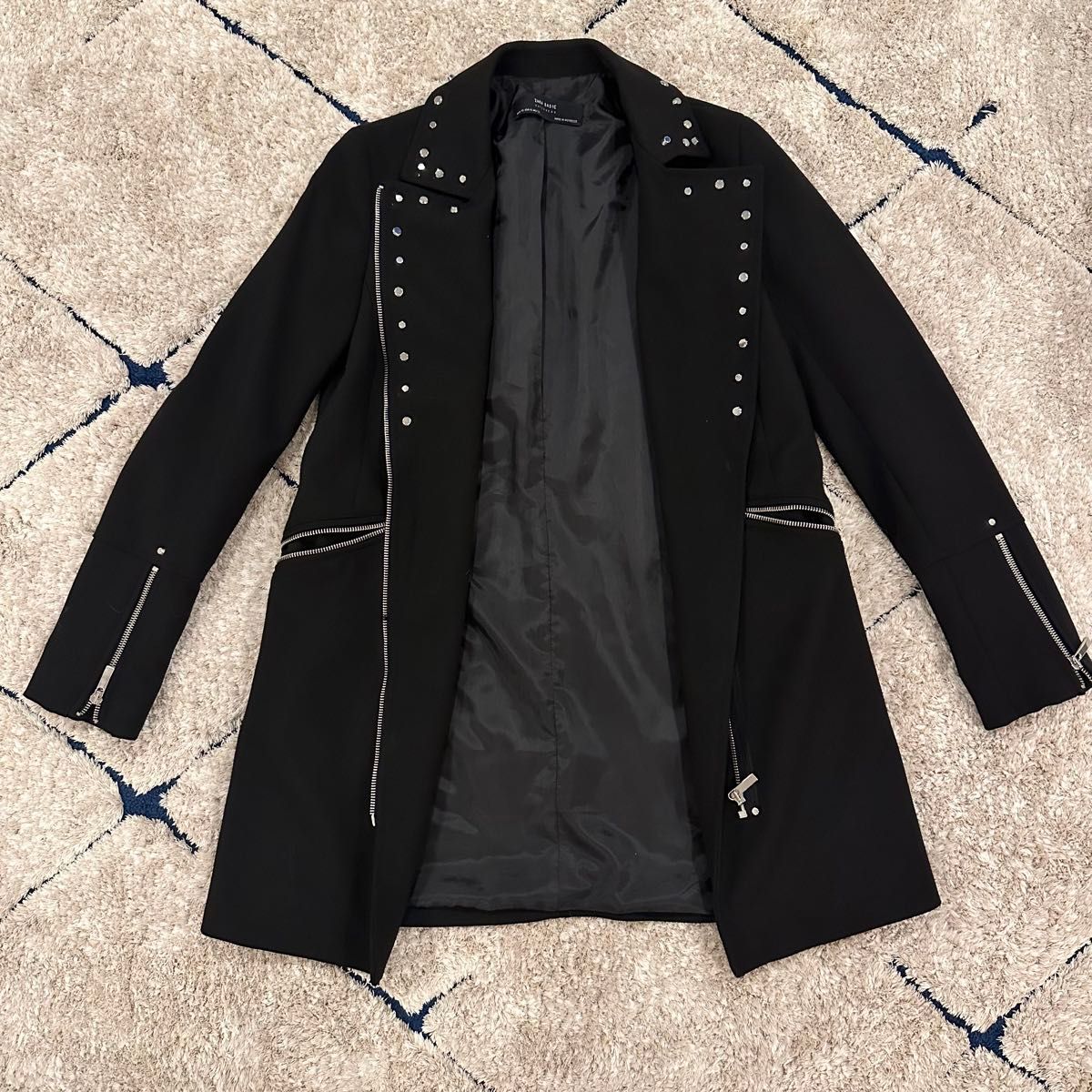 ZARA アウター コート スタッツ ロック パンク ブラック 黒 ZARA アウター コート スタッツ ロック パンク ブラック 黒