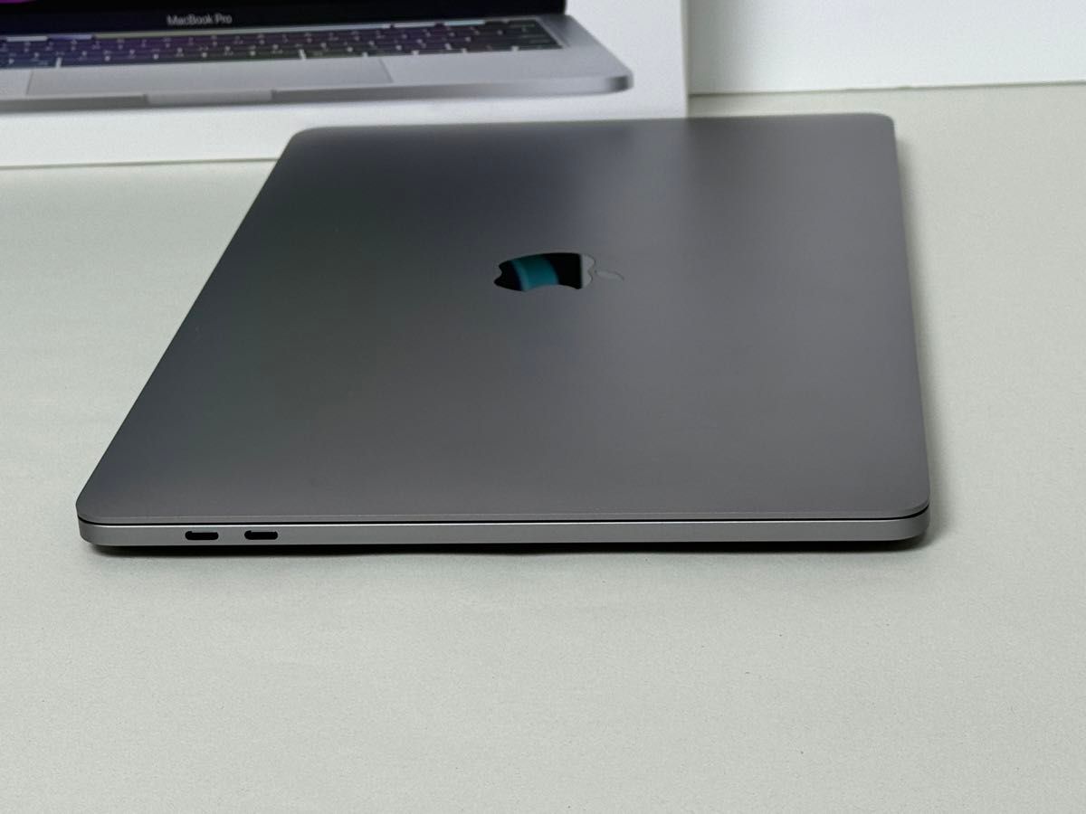 極美品 Macbook Pro M2 2022 8CPU 10GPU スペースグレイ|Yahoo 極美品 Macbook Pro M2 2022 8CPU 10GPU スペースグレイ|Yahoo