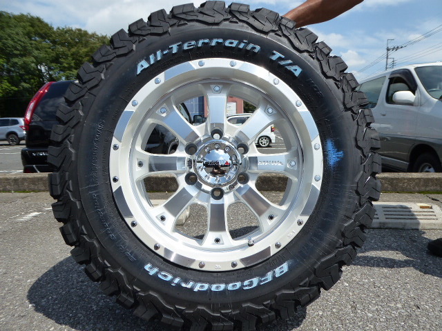 MKW　MK-46　パールホワイト　サーフ　プラド　FJクルーザー　サバーバン　265/65R17　BFグッドリッチオールテレン付　リム深　限定　_画像1