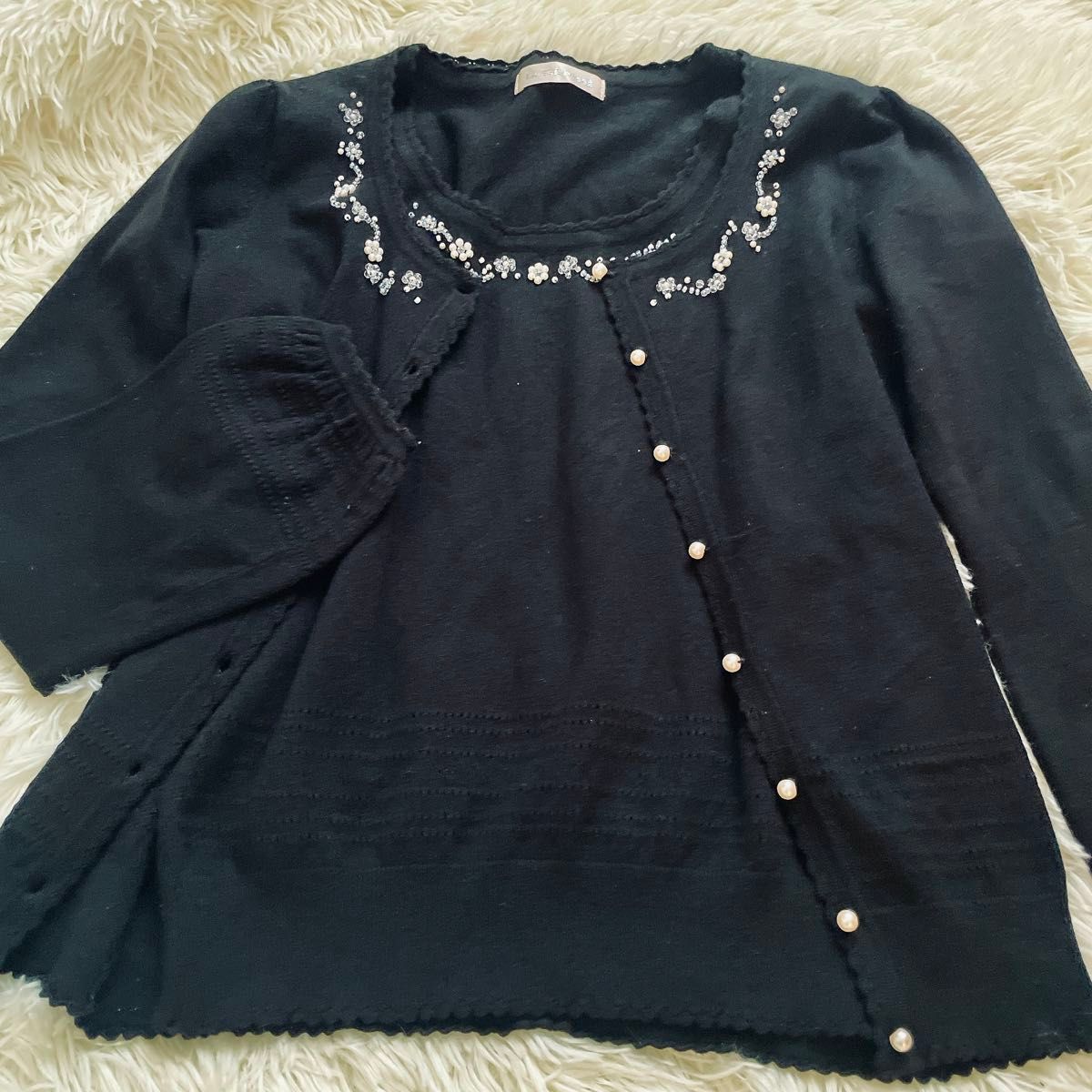 LAISSE PASSE レッセパッセ アンゴラ混 ビーズ 刺繍 LAISSE PASSE レッセパッセ アンゴラ混 ビーズ 刺繍