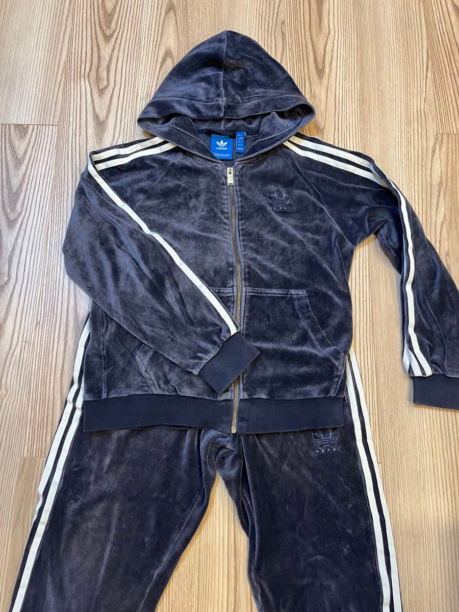 希少】 adidas セットアップ フード ベロア ネイビー 紺 希少】 adidas セットアップ フード ベロア ネイビー 紺