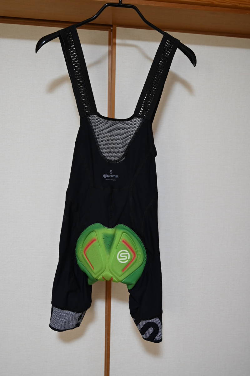 美品 SKINS Cycle Bib Shorts S スキンズ サイクル ビブ 美品 SKINS Cycle Bib Shorts S スキンズ サイクル ビブ
