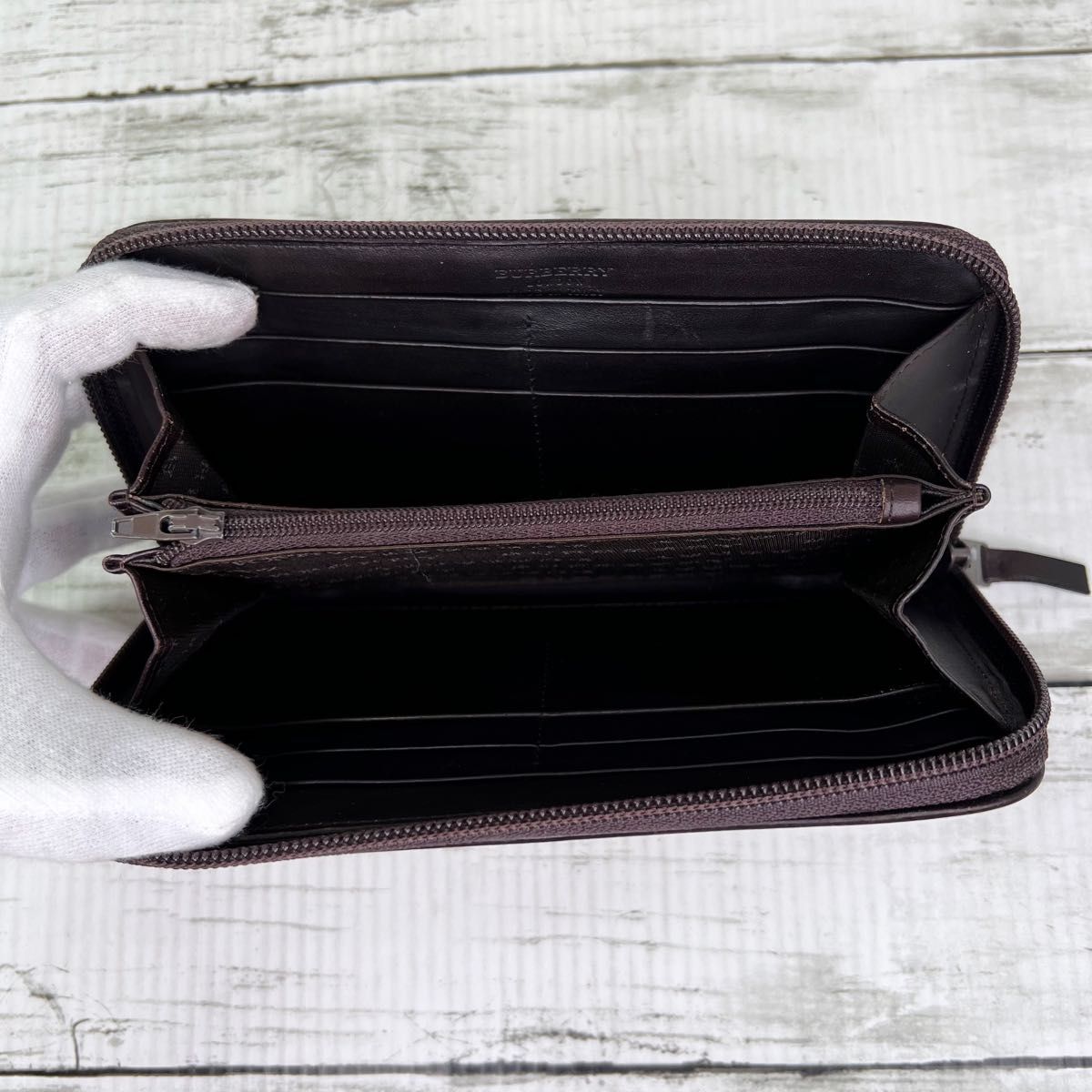 Burberry バーバリー ノバチェック ラウンドファスナー 長財布 Burberry バーバリー ノバチェック ラウンドファスナー 長財布