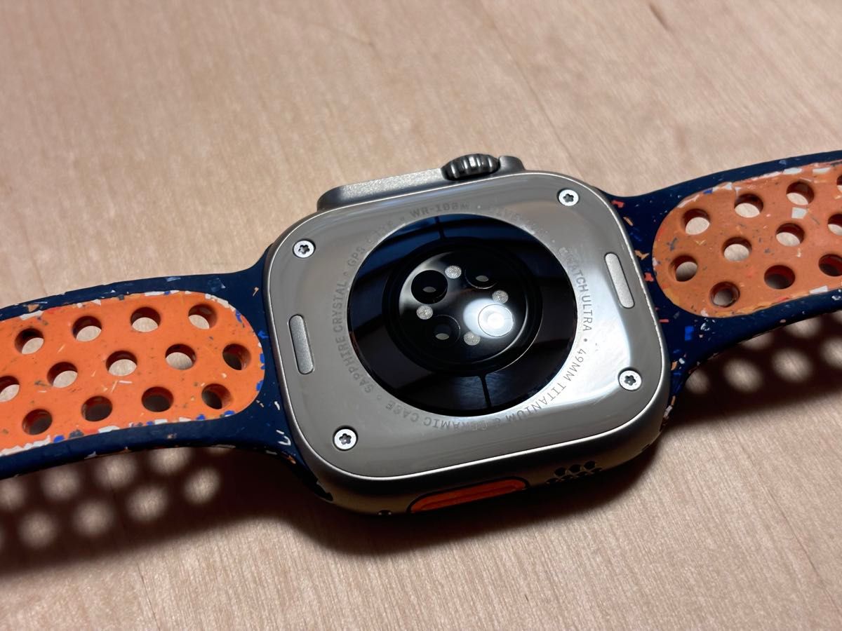 美品】Apple Watch ultra 49mm イエローオーシャンバンド NIKE 美品】Apple Watch ultra 49mm イエローオーシャンバンド NIKE