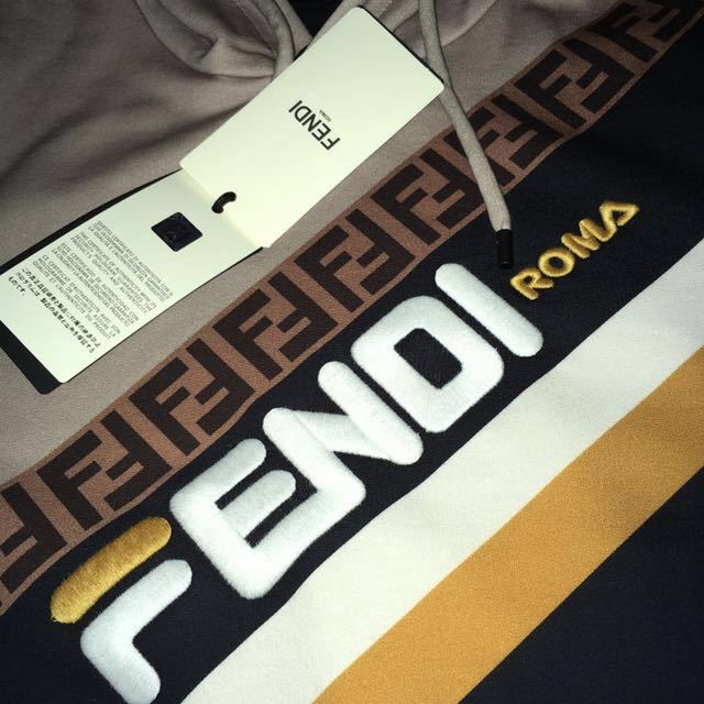 S 新品正規品 FENDI MANIA FENDI / FILA Mania Logo フェンディマニア 刺繍ロゴ フーディー パーカー ヘイレイリー カールラガーフェルド_画像5