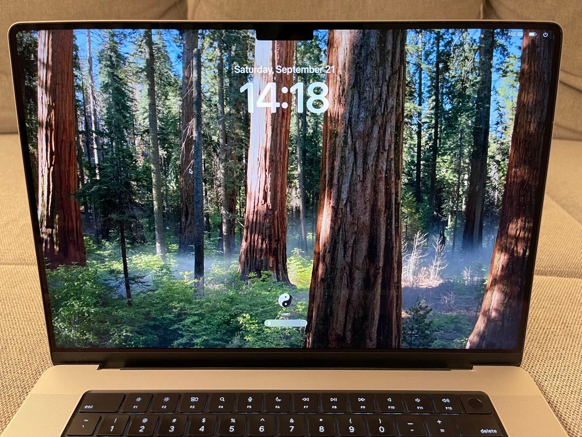Apple MacBook Pro 16-inch M1 Max 64GB 10-core CPU 24-core Apple MacBook Pro 16-inch M1 Max 64GB 10-core CPU 24-core