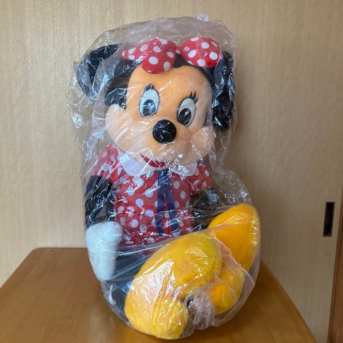 昭和レトロ】ミニー マウス 特大サイズ ミニーちゃん ぬいぐるみ 昭和レトロ】ミニー マウス 特大サイズ ミニーちゃん ぬいぐるみ