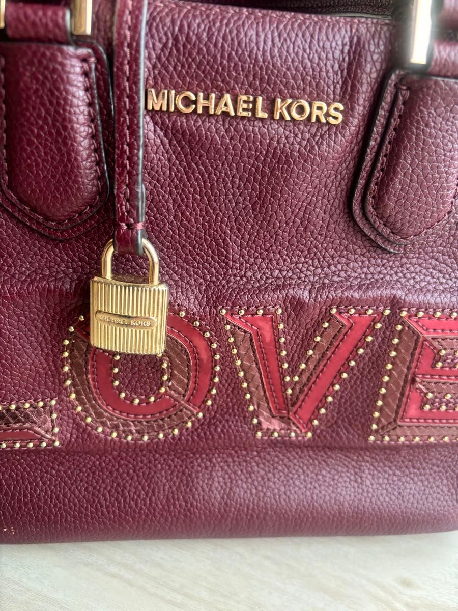 MICHAEL KORS バーガンディショルダーバッグ ショルダーバッグ MICHAEL KORS バーガンディショルダーバッグ ショルダーバッグ