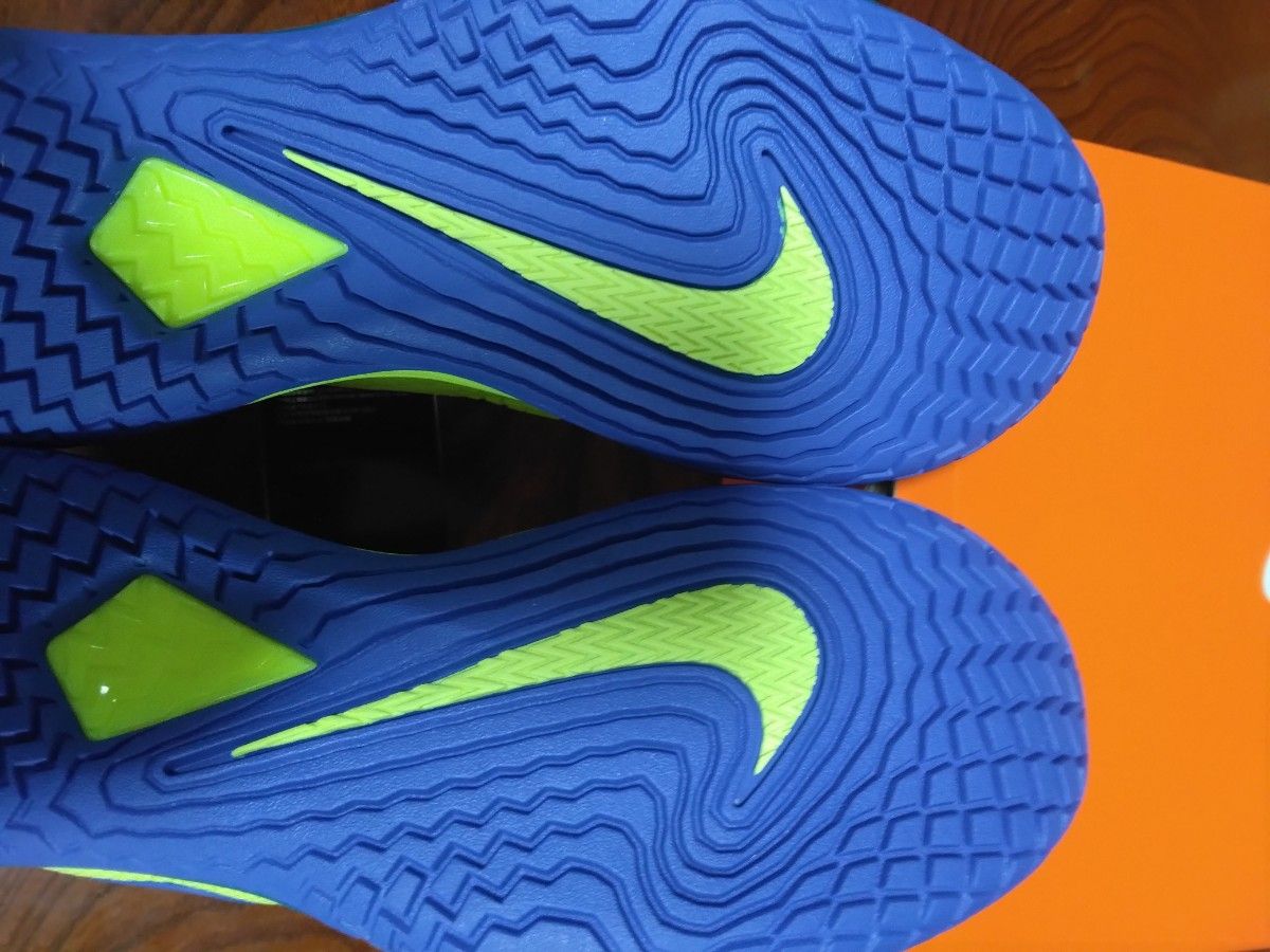 限定新品ナイキ NIKE 27㎝ラファエル・ナダル選手使用モデルの 限定新品ナイキ NIKE 27㎝ラファエル・ナダル選手使用モデルの