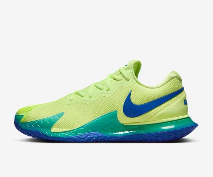限定新品ナイキ NIKE 27㎝ラファエル・ナダル選手使用モデルの 限定新品ナイキ NIKE 27㎝ラファエル・ナダル選手使用モデルの