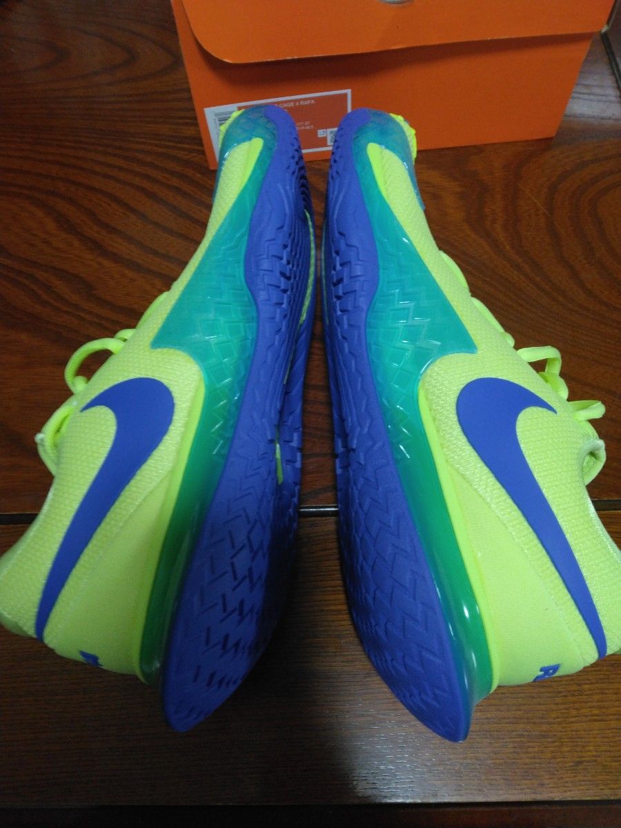 限定新品ナイキ NIKE 27㎝ラファエル・ナダル選手使用モデルの 限定新品ナイキ NIKE 27㎝ラファエル・ナダル選手使用モデルの