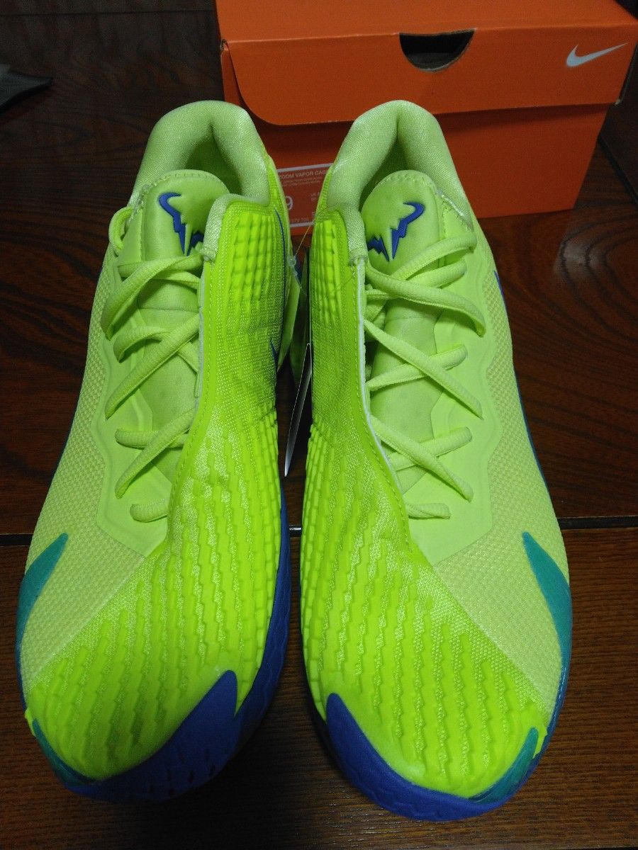 限定新品ナイキ NIKE 27㎝ラファエル・ナダル選手使用モデルの 限定新品ナイキ NIKE 27㎝ラファエル・ナダル選手使用モデルの