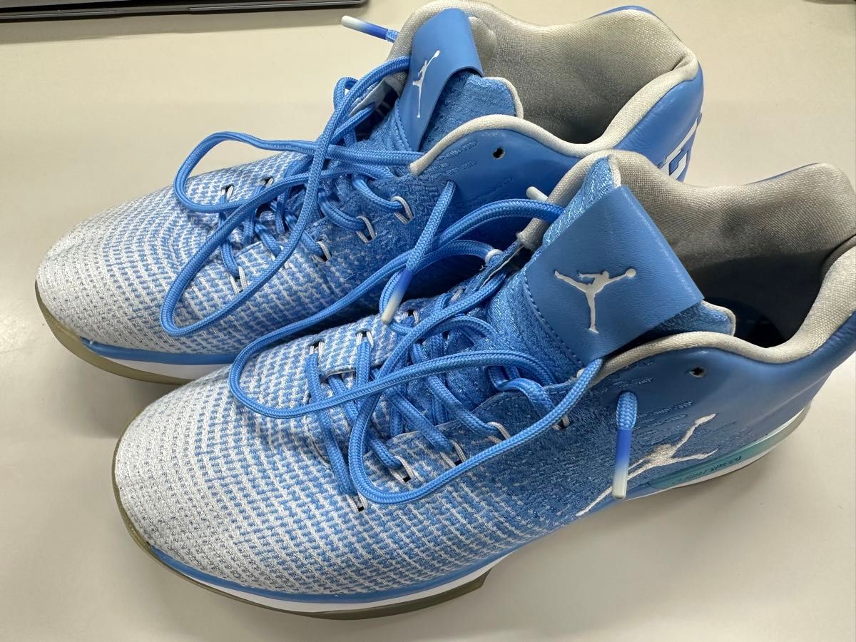 AIR JORDAN XXXI LOW 'NORTH CAROLINA TAR HEELS' エア ジョーダン 31 ローカット