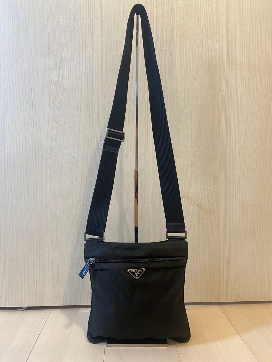 PRADA ショルダーバッグ ナイロン レザー 三角ロゴプレート 黒 PRADA ショルダーバッグ ナイロン レザー 三角ロゴプレート 黒