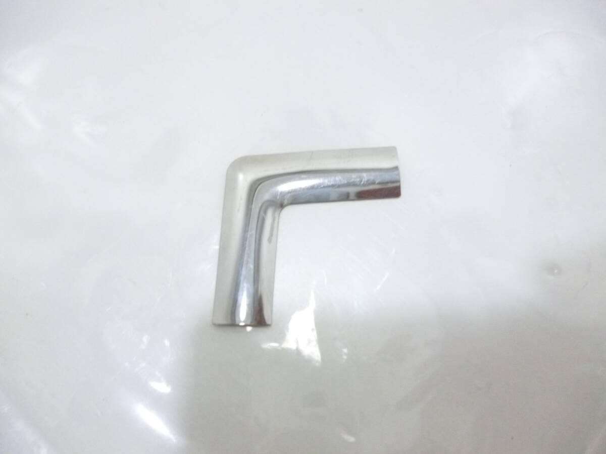 ■『希少』サニトラ　B122　純正　フロントガラス　四角部分　メッキモール　旧車　日産　当時物　入手困難　良品■