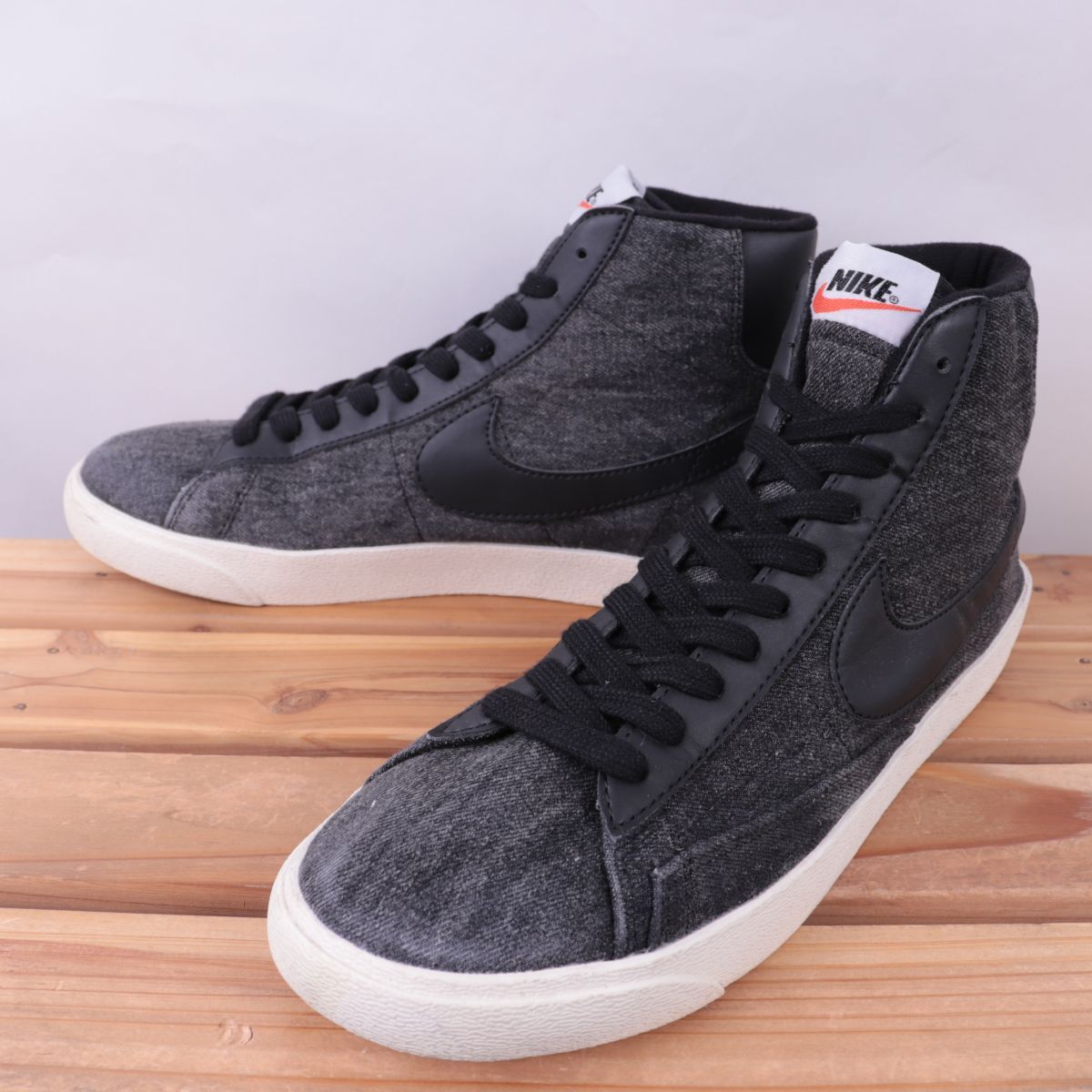 z5022 Nike Blazer mid US8.5 26.5cm/ black black charcoal series NIKE BLAZER MID blaser men's sneakers used 