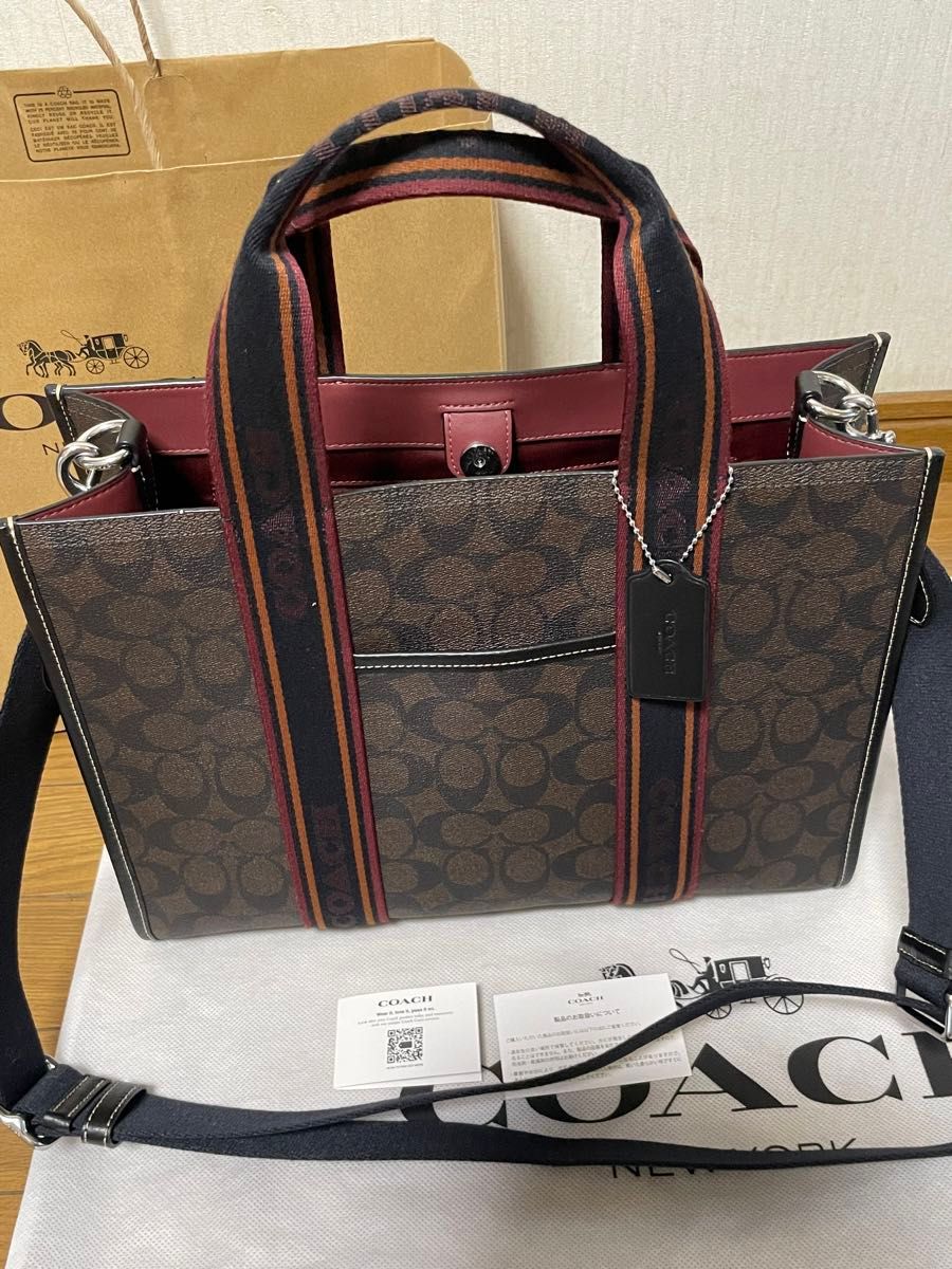 新品未使用 正規店 コーチ coach スミス トート・シグネチャー 新品未使用 正規店 コーチ coach スミス トート・シグネチャー