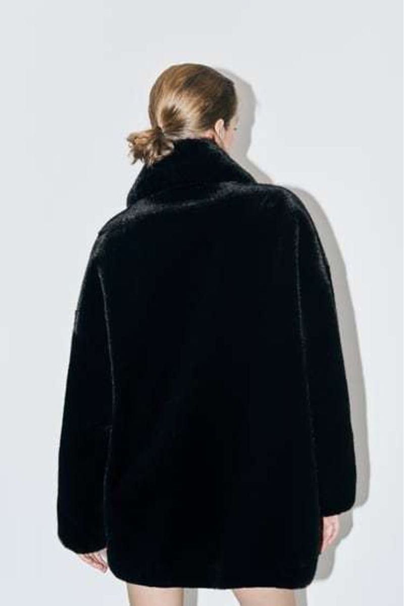 ZARA】フェイクファーコート|Yahoo!フリマ(旧PayPayフリマ) ZARA】フェイクファーコート|Yahoo!フリマ(旧PayPayフリマ)