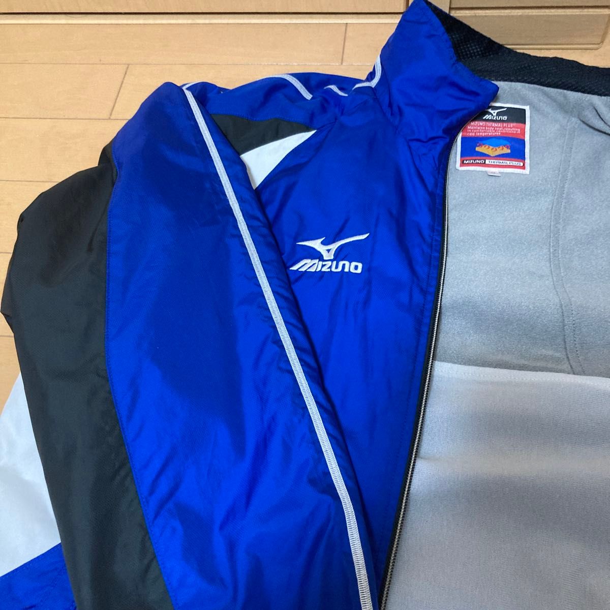 最高 美品メンズMIZUNOウィンドブレーカー上下セット Mサイズ|Yahoo ウインドブレーカー