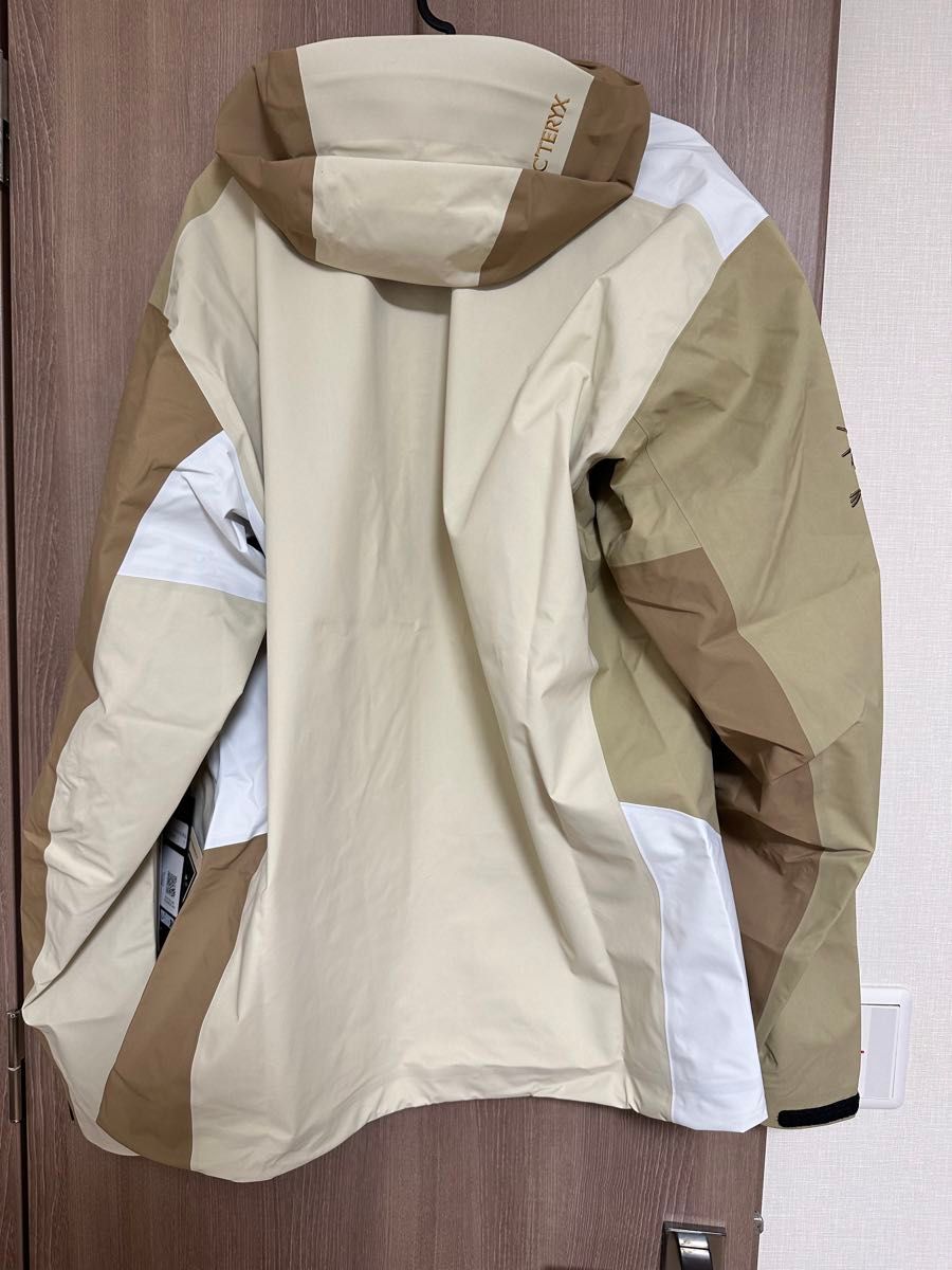ARC'TERYX x BEAMS Beta Jacket ARC'TERYX x BEAMS Beta Jacket