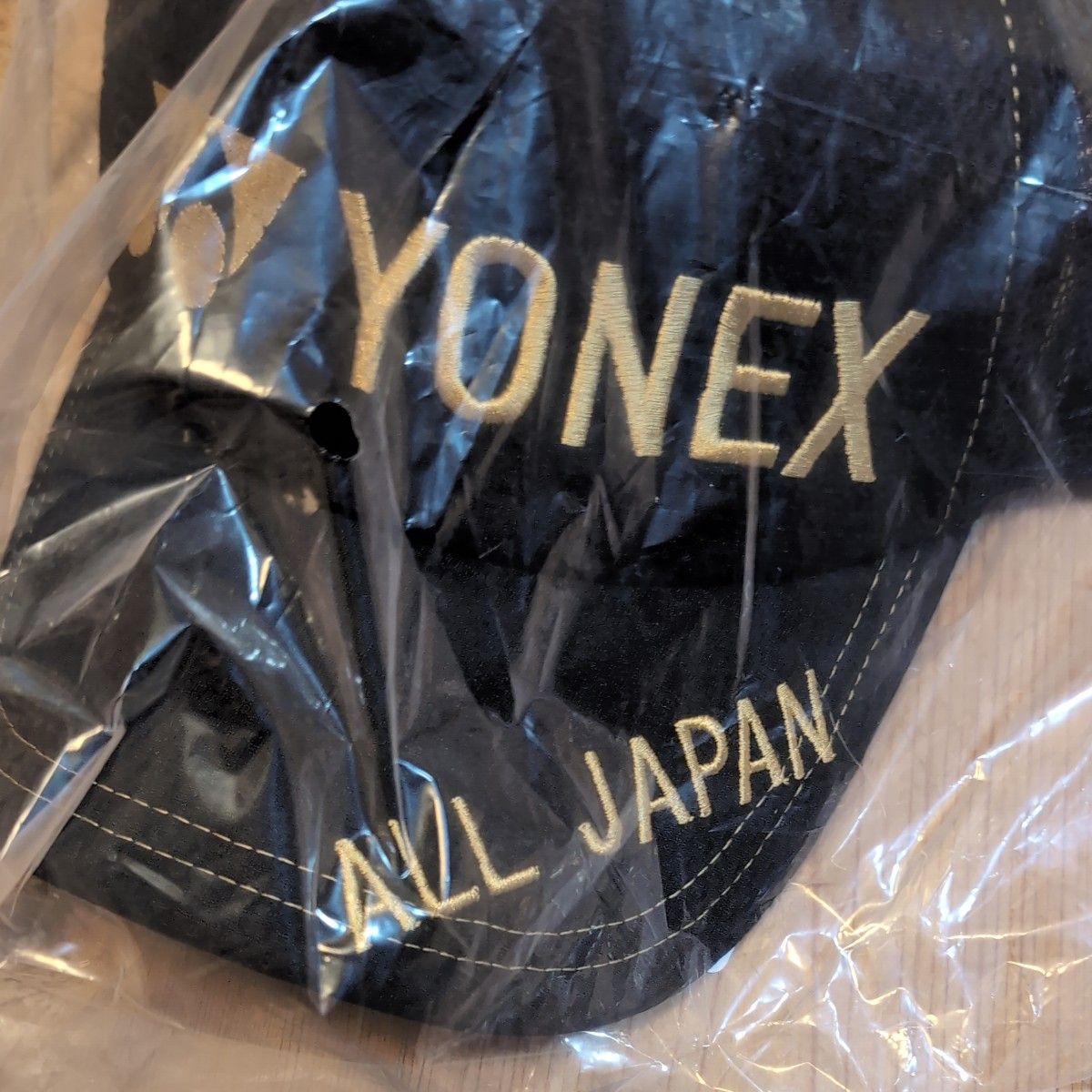 ヨネックス YONEX オールジャパン 帽子 キャップ 白と黒の2個 ヨネックス YONEX オールジャパン 帽子 キャップ 白と黒の2個