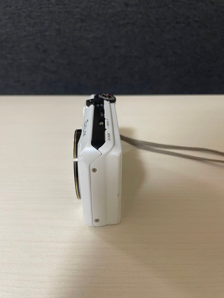 CASIO EXILIM EX-ZR200 デジカメ ジャンク|Yahoo!フリマ(旧 CASIO EXILIM EX-ZR200 デジカメ ジャンク|Yahoo!フリマ(旧