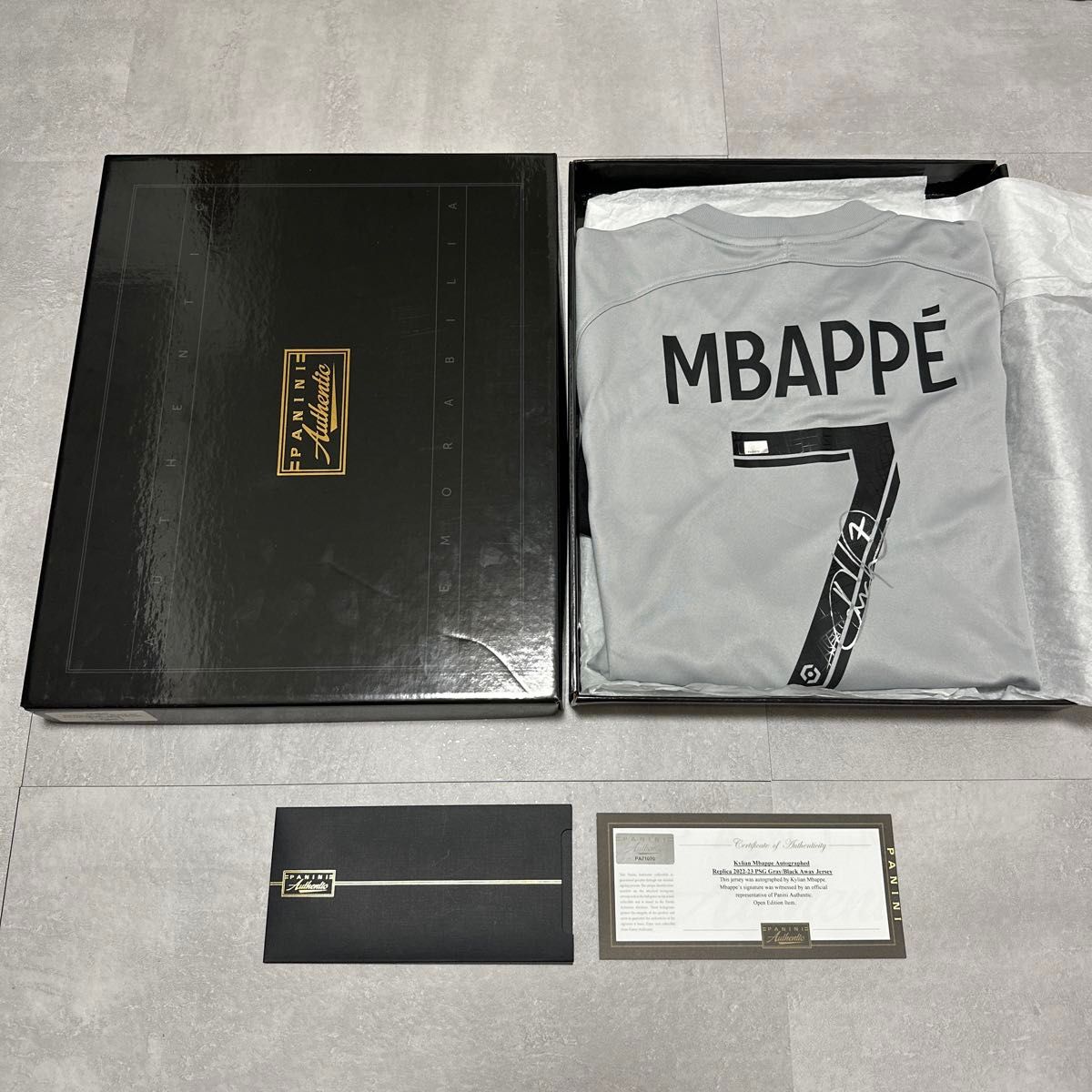 激レア】PANINIエムバペ 直筆サイン入り22/23 PSG ユニフォーム 激レア】PANINIエムバペ 直筆サイン入り22/23 PSG ユニフォーム