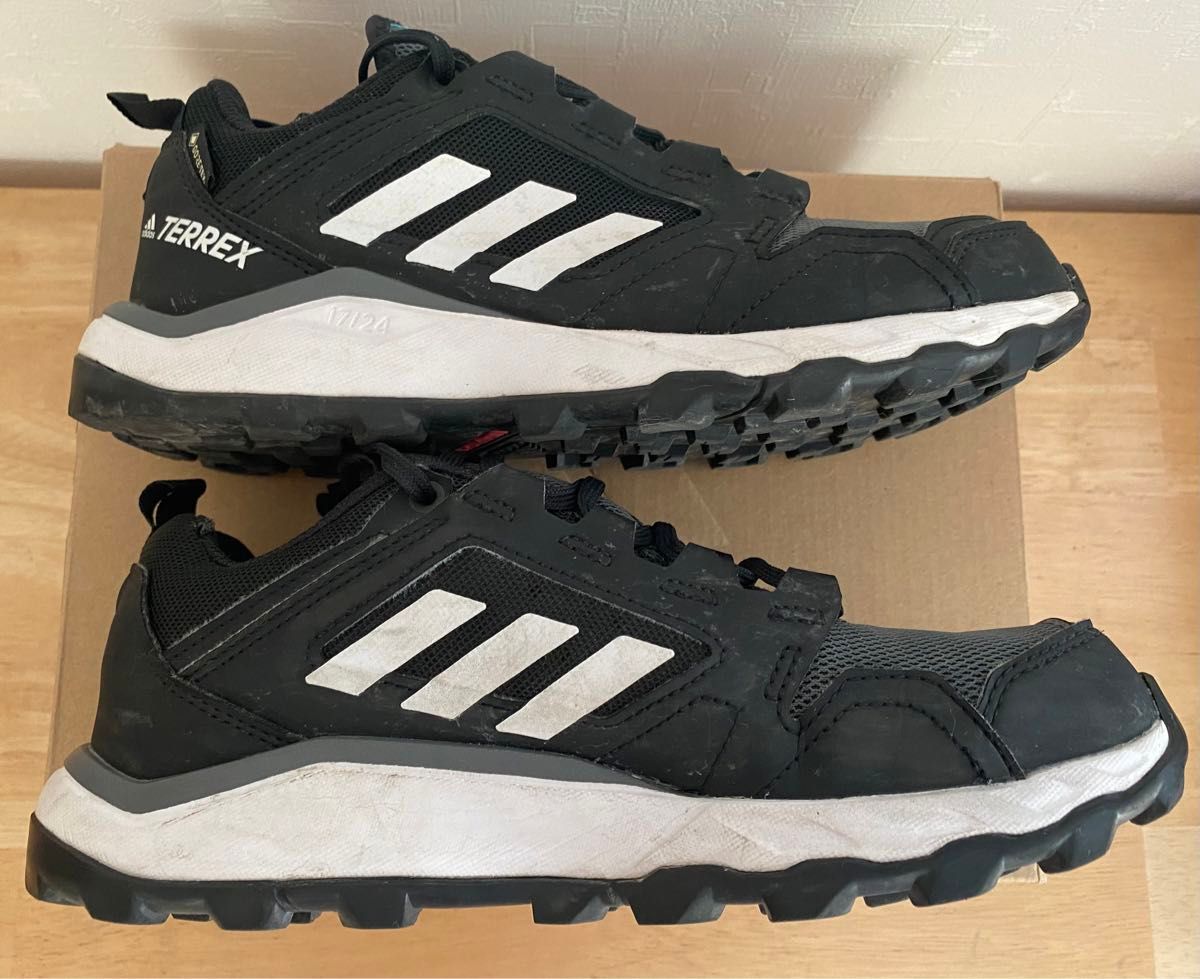 アディダス TERREX GORE-TEX ゴアテックス 23 5 防水 スニーカー アディダス TERREX GORE-TEX ゴアテックス 23 5 防水 スニーカー