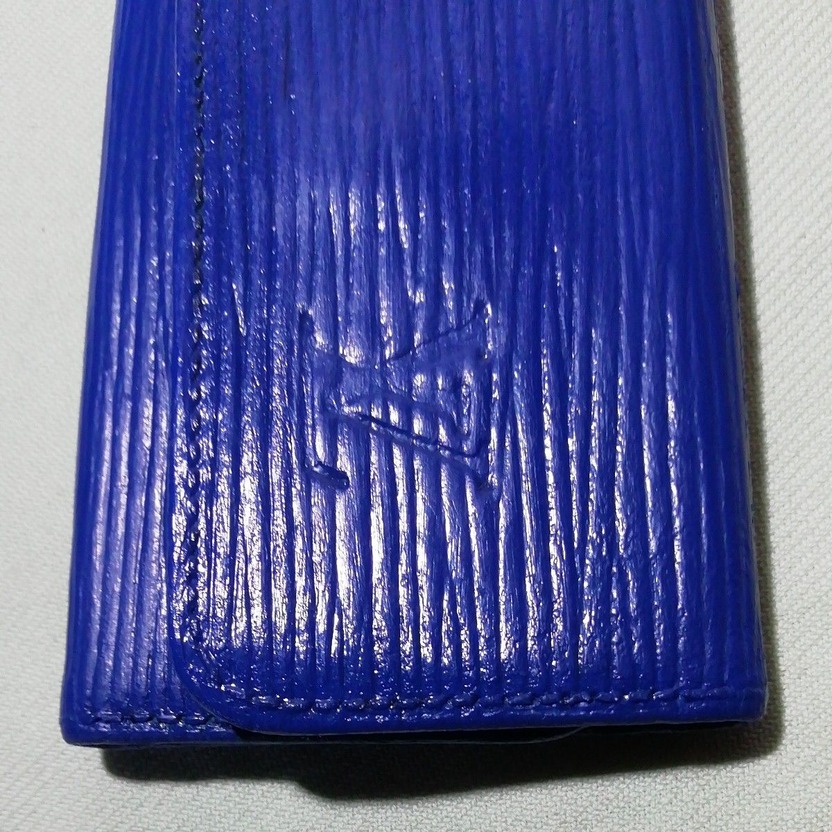 USED/リペア】キーケース LOUIS VUITTON ルイヴィトン エピ 4本 USED/リペア】キーケース LOUIS VUITTON ルイヴィトン エピ 4本