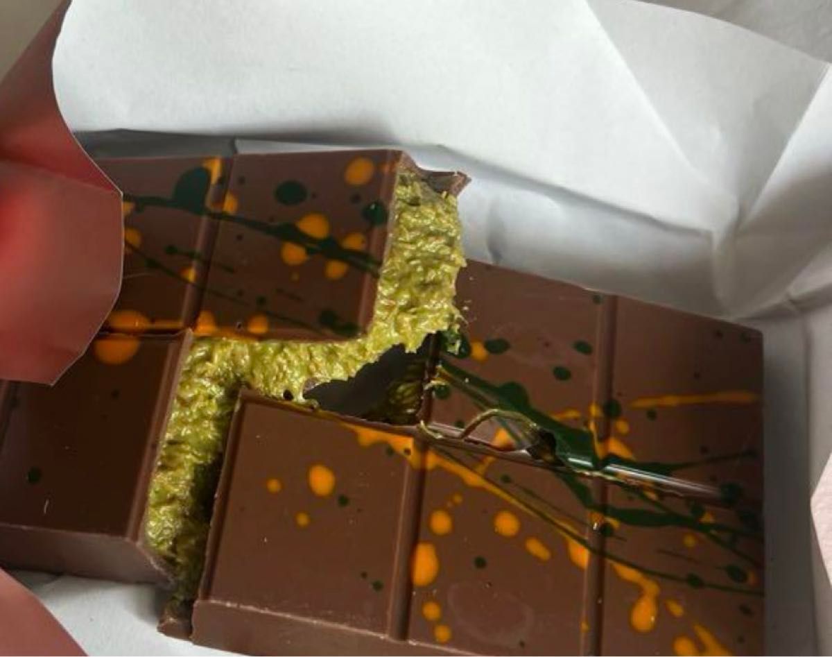 ドバイ限定のチョコレート「Fix dessert chocolate」フィックス ドバイ限定のチョコレート「Fix dessert chocolate」フィックス