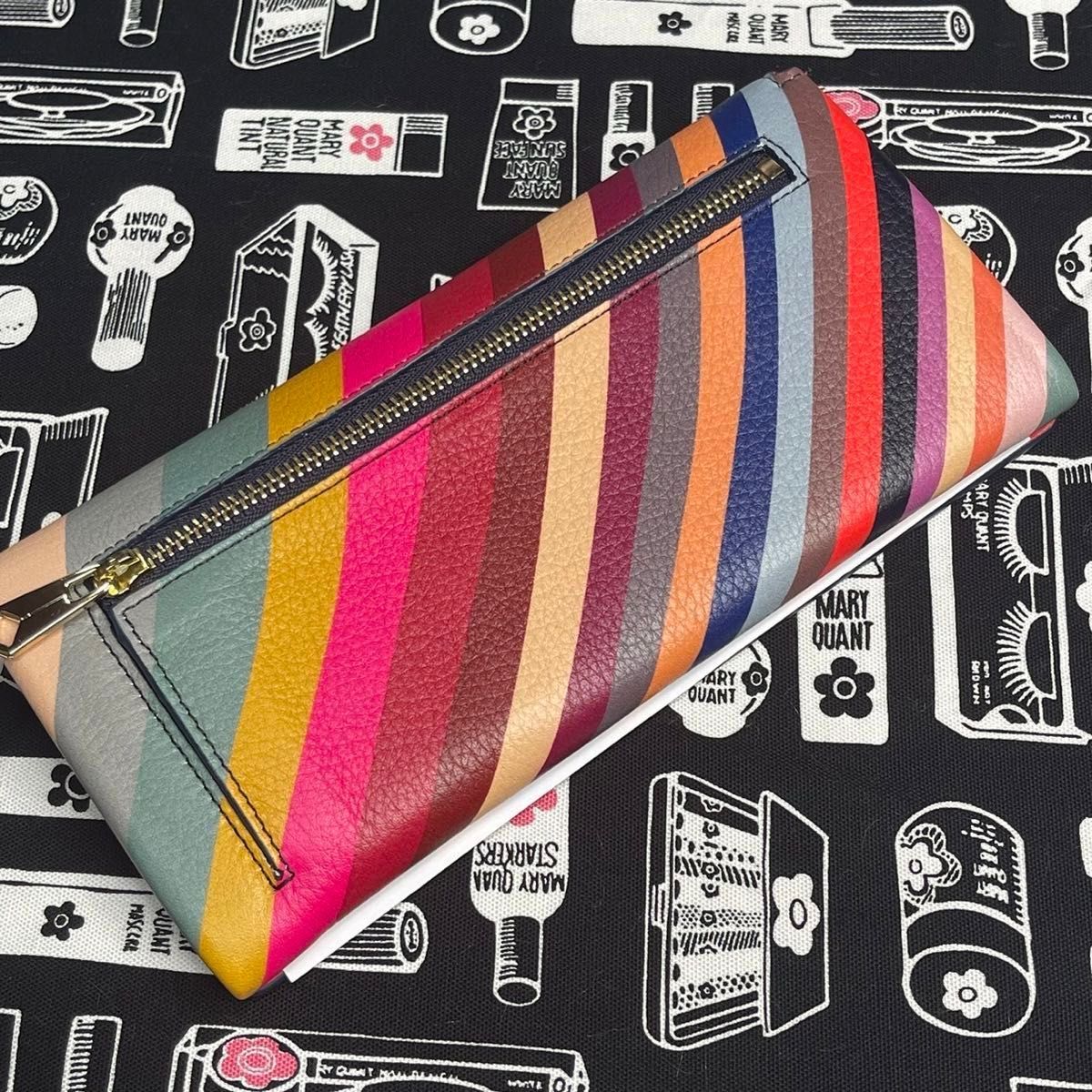 未使用品》希少 ポールスミス 長財布 スワールストライプ マルチ 未使用品》希少 ポールスミス 長財布 スワールストライプ マルチ