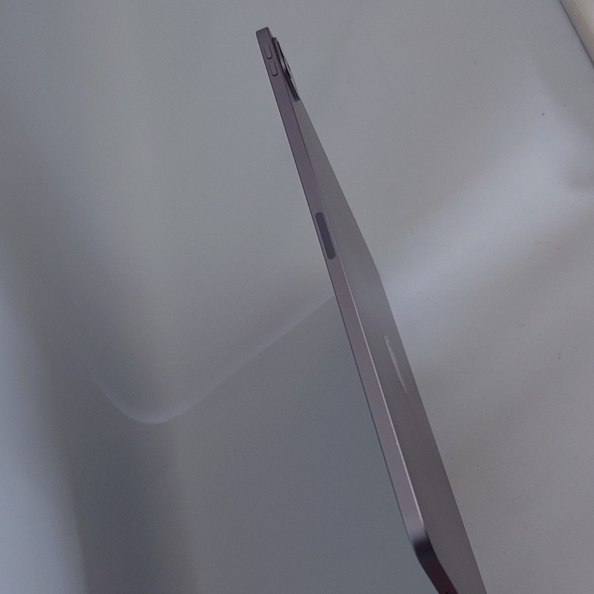 極美品】iPad Pro スペースグレイ 第6世代 256gb 電池残量100 極美品】iPad Pro スペースグレイ 第6世代 256gb 電池残量100