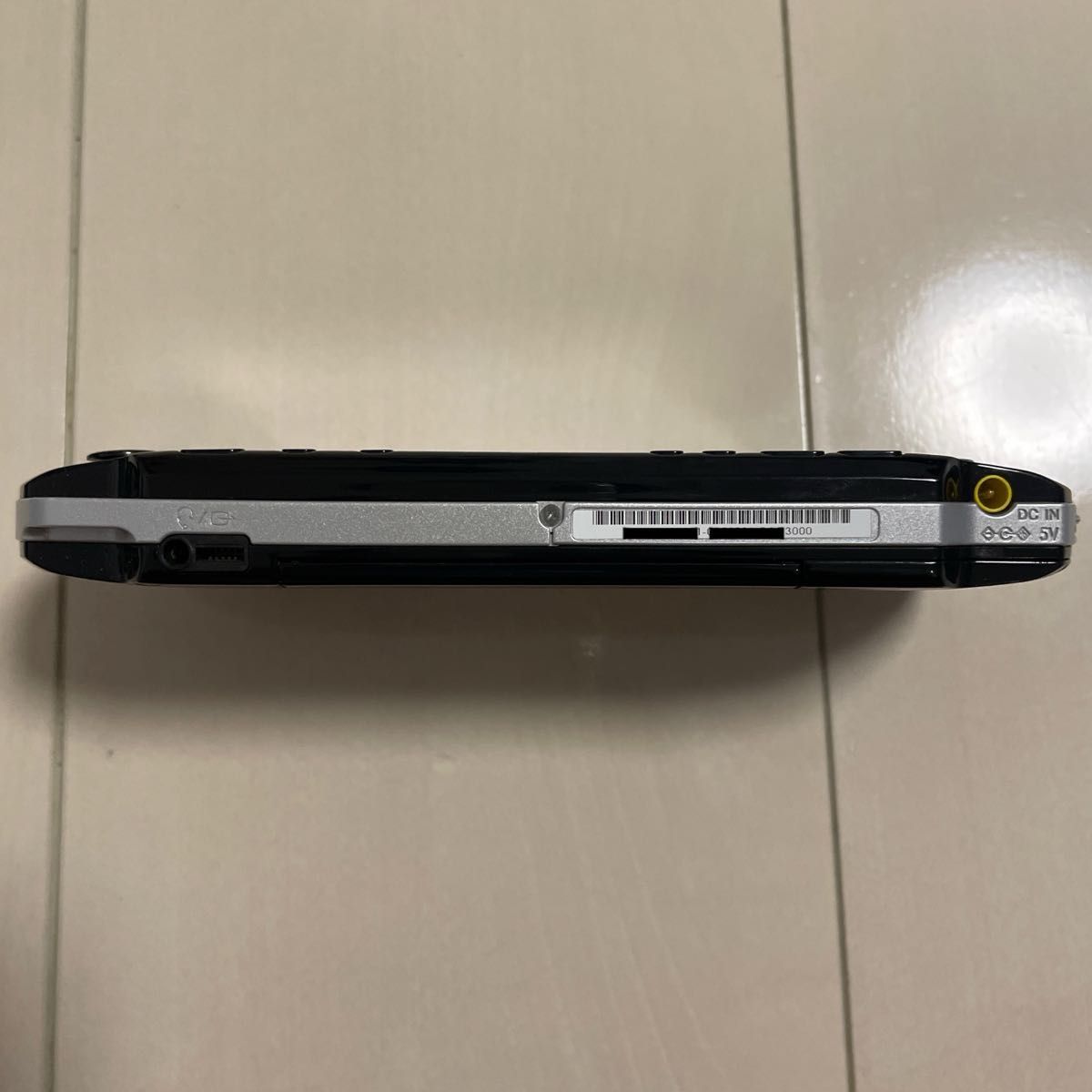 PSP 3000 後期型 本体 メモリースティック 純正充電器 PSP 3000 後期型 本体 メモリースティック 純正充電器