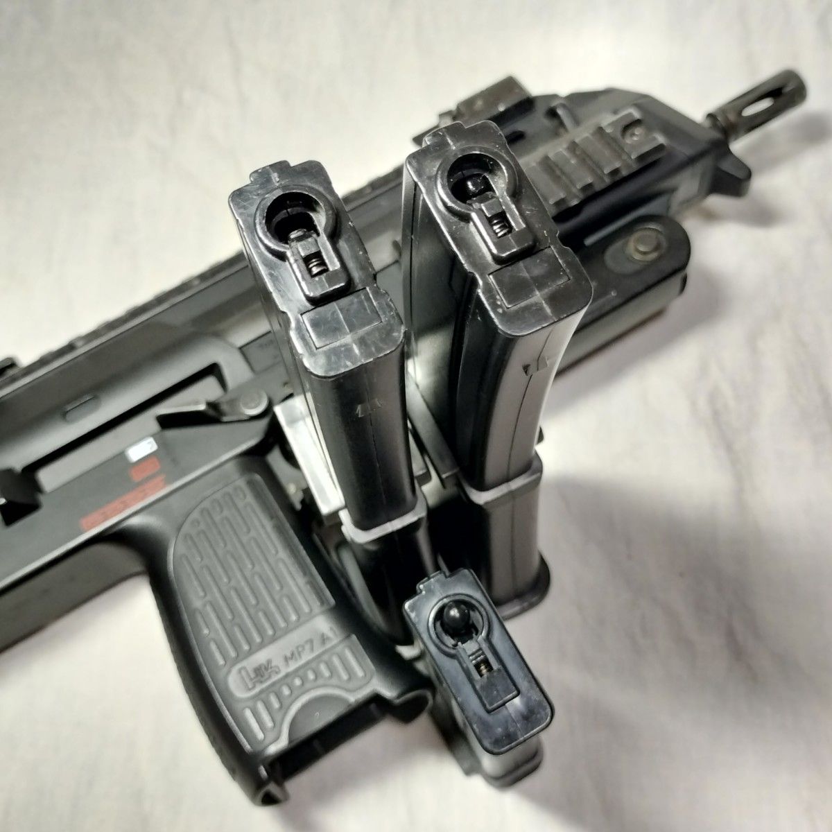 東京マルイ MP7A1 箱有り 電動サブマシンガン 電動ガン エアガン 東京マルイ MP7A1 箱有り 電動サブマシンガン 電動ガン エアガン