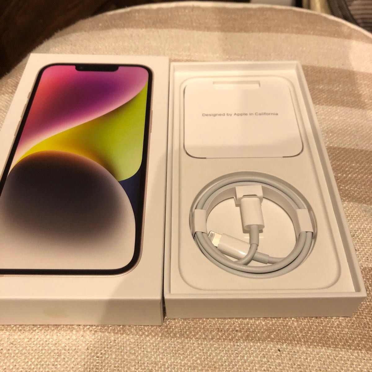 純正】アップル USB-C LightningケーブルiPhone14 付属品 Apple 純正】アップル USB-C LightningケーブルiPhone14 付属品 Apple