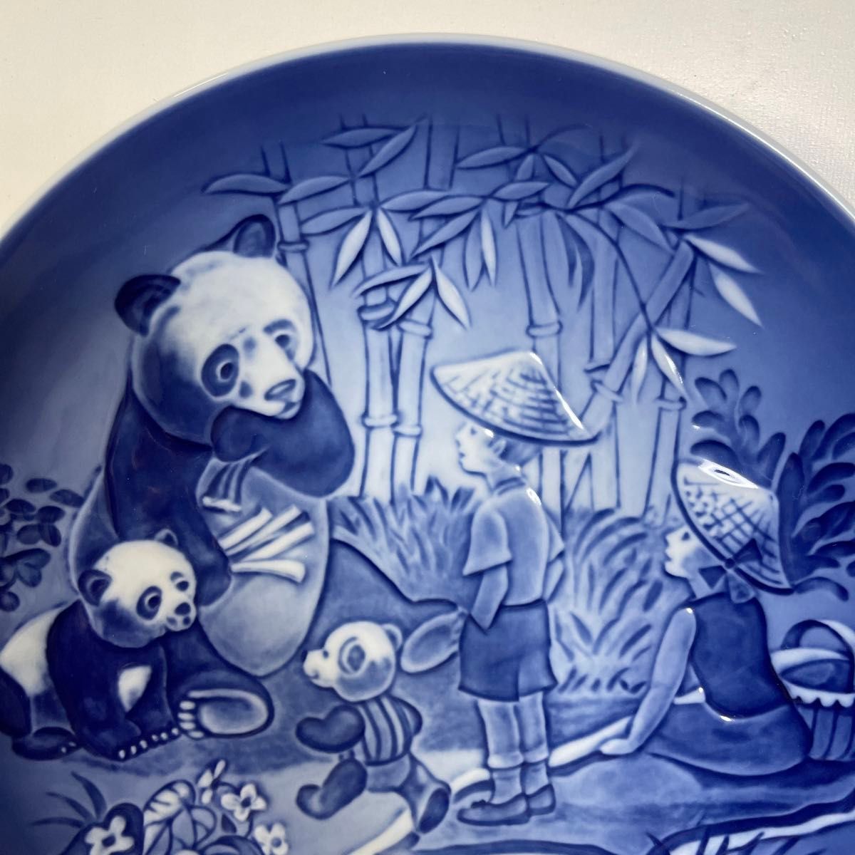 millennium plate 2002年 panda 18cm ROYAL Copenhagen millennium plate 2002年 panda 18cm ROYAL Copenhagen