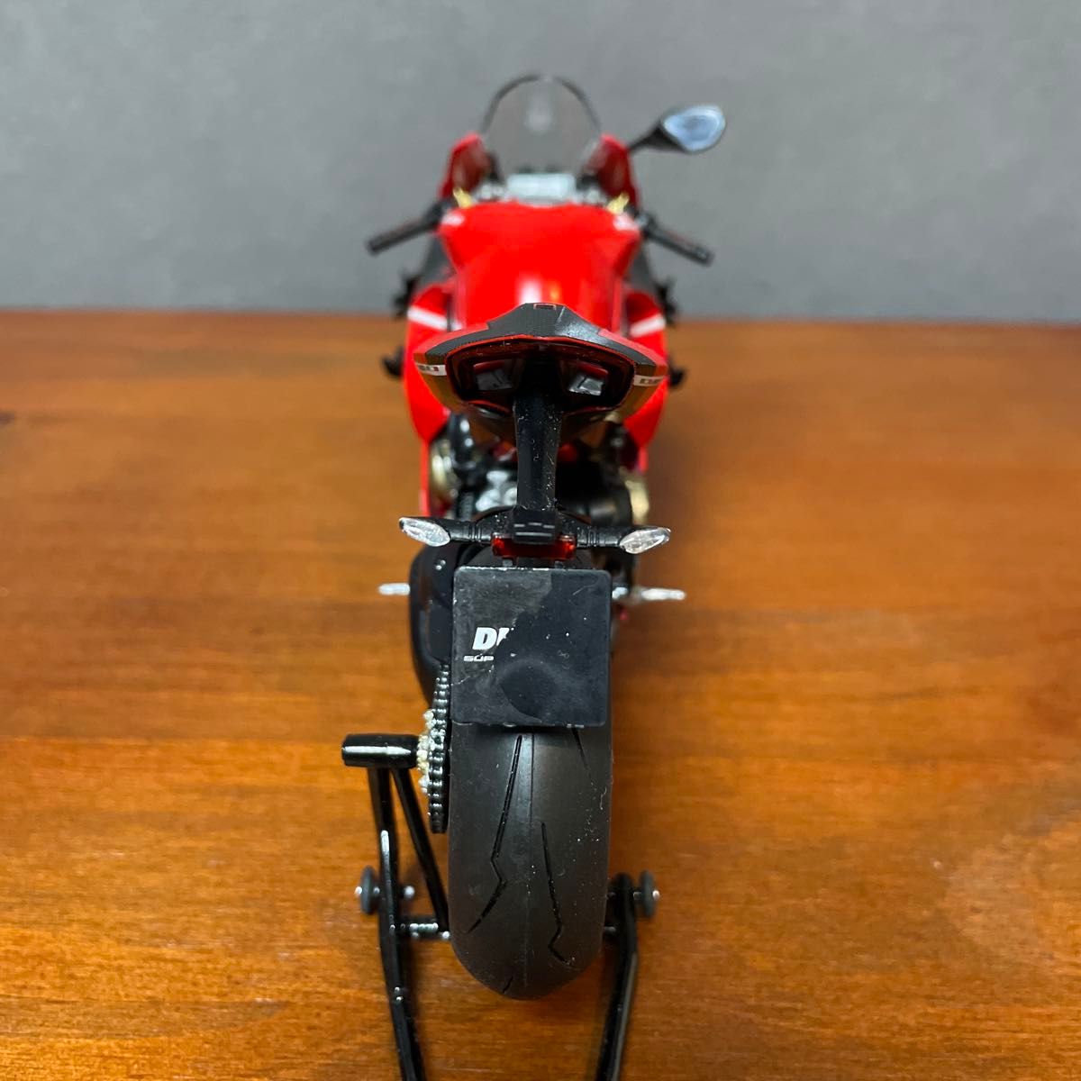 タミヤ 1/12 ドゥカティ スーパーレッジェーラV4 バイク タミヤ 1/12 ドゥカティ スーパーレッジェーラV4 バイク