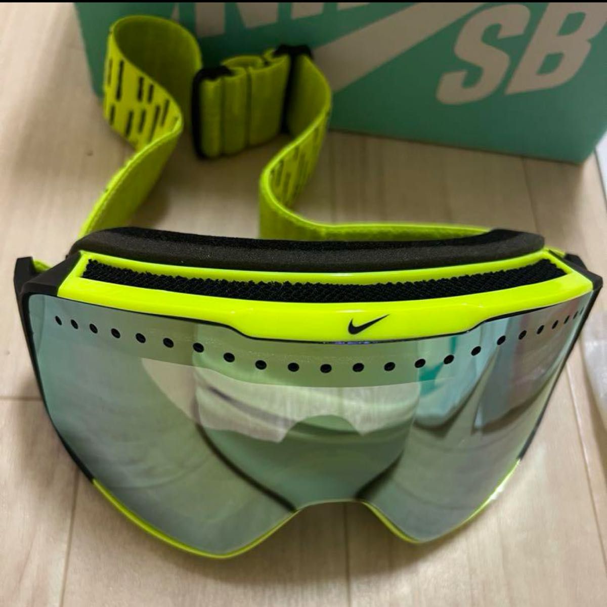 NIKE snowboard スノーボード スキー ゴーグル 黄色 ナイキ NIKE snowboard スノーボード スキー ゴーグル 黄色 ナイキ