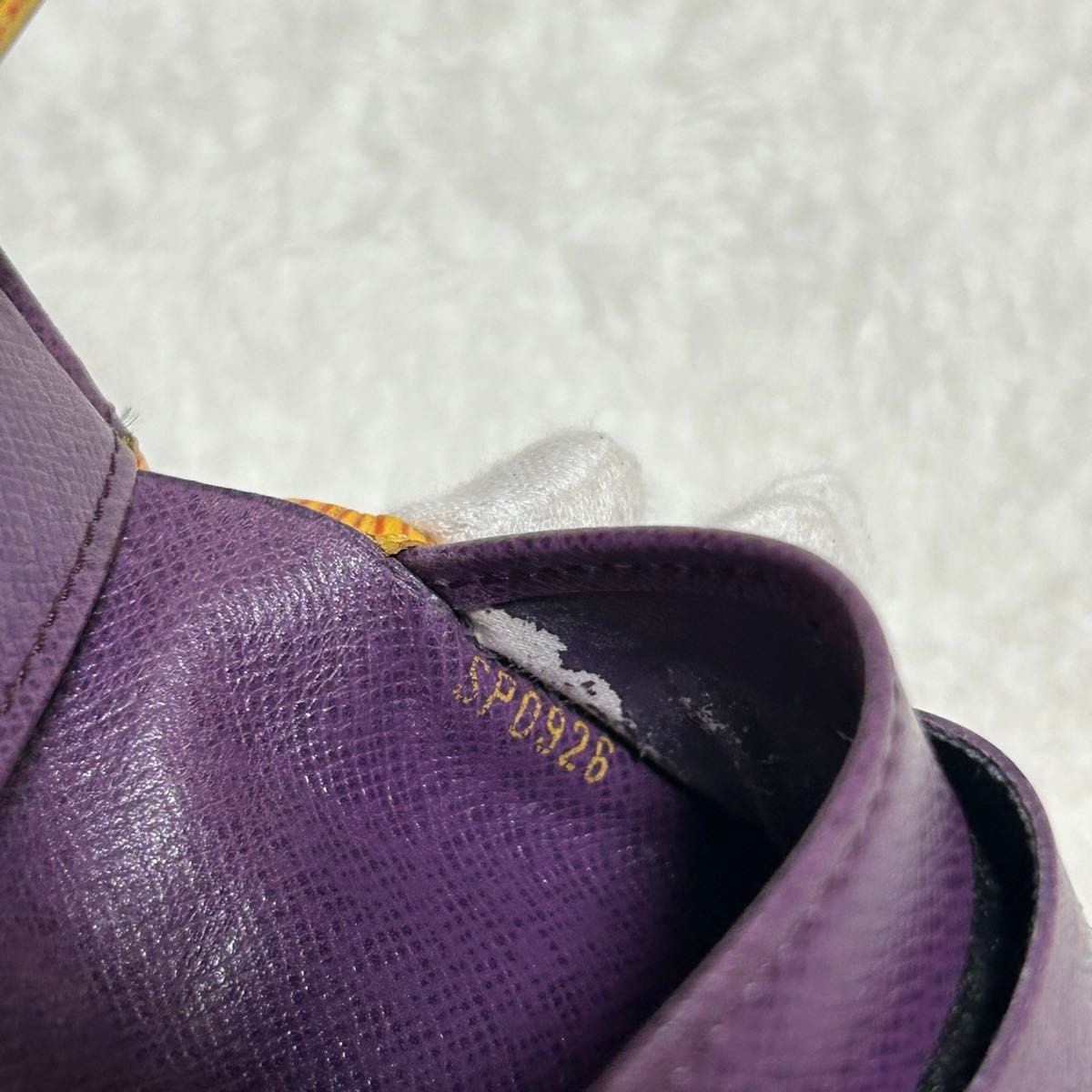 LOUIS VUITTON ルイヴィトン エピ wホック カルトクレディ 三 LOUIS VUITTON ルイヴィトン エピ wホック カルトクレディ 三