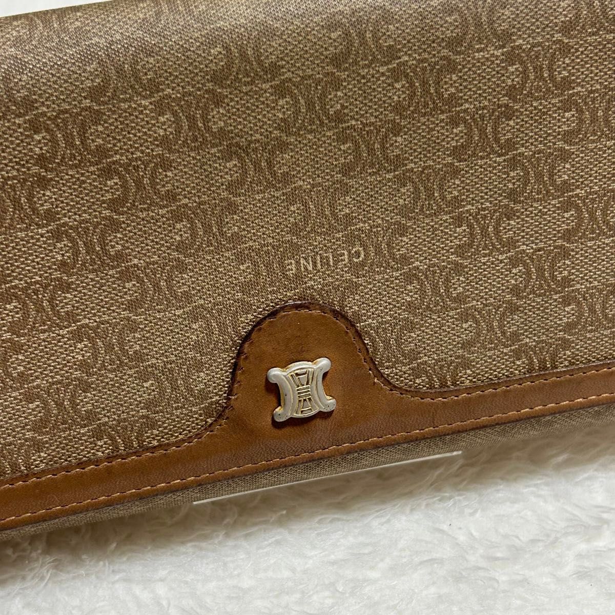 CELINE セリーヌ マカダム柄 総柄 がま口 フラップ式 二つ折り CELINE セリーヌ マカダム柄 総柄 がま口 フラップ式 二つ折り