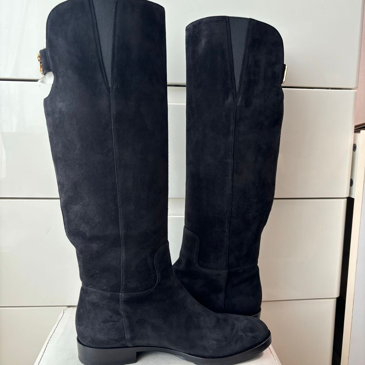 定価19.6万ドルチェ&ガッバーナブラックスエードゴールドロゴブーツ 定価19.6万ドルチェ&ガッバーナブラックスエードゴールドロゴブーツ