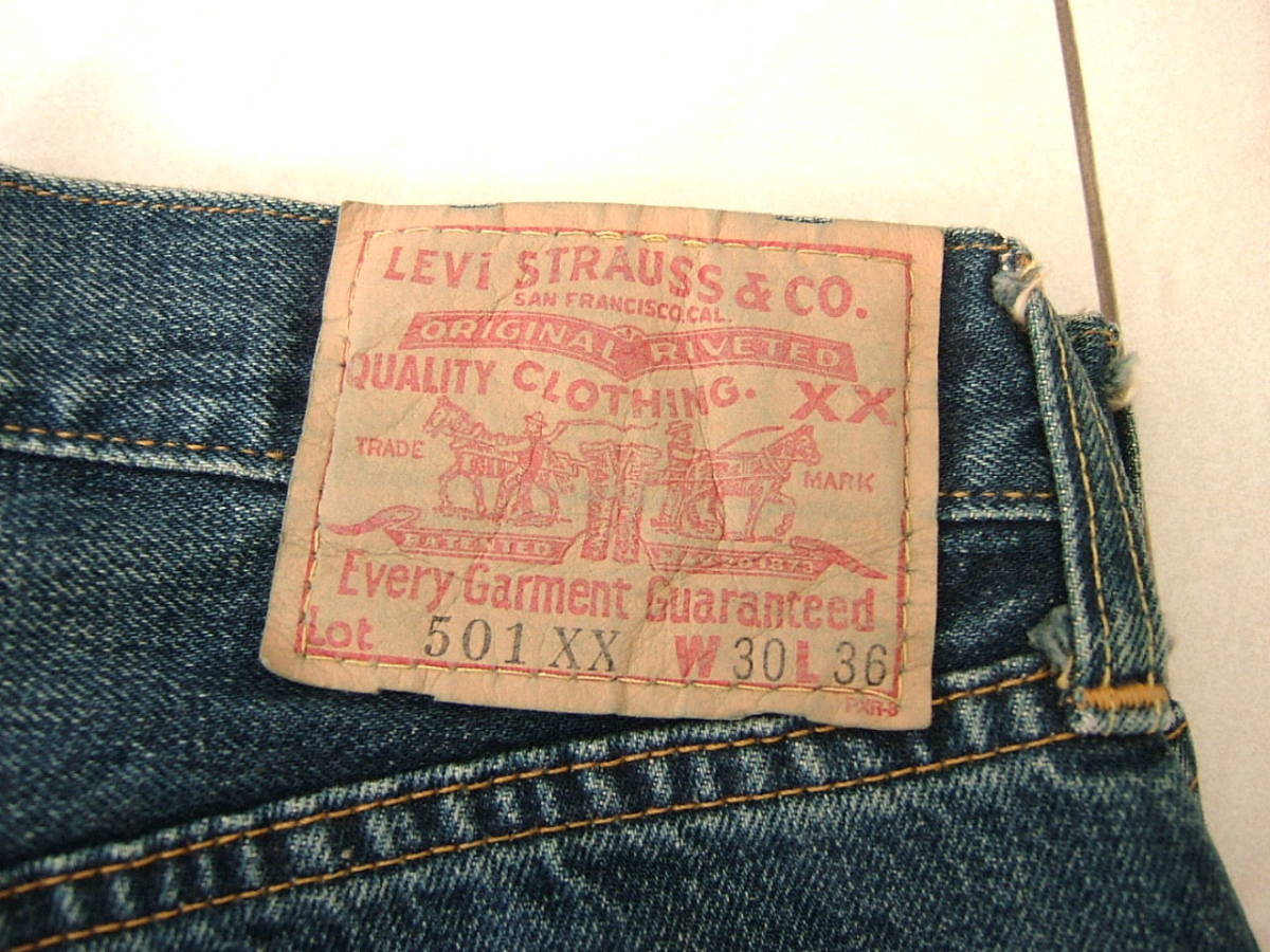 美品 LEVISリーバイス 501 00501-0003 W30L36 米国製 USA ビッグE 501XX 555刻印 バレンシア工場 デニムパンツ 復刻
