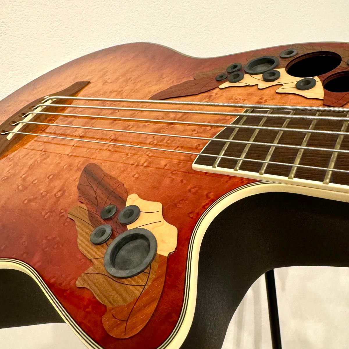 超希少】Ovation CS275 エレアコベース 5弦 ハードケース 極美品 超希少】Ovation CS275 エレアコベース 5弦 ハードケース 極美品