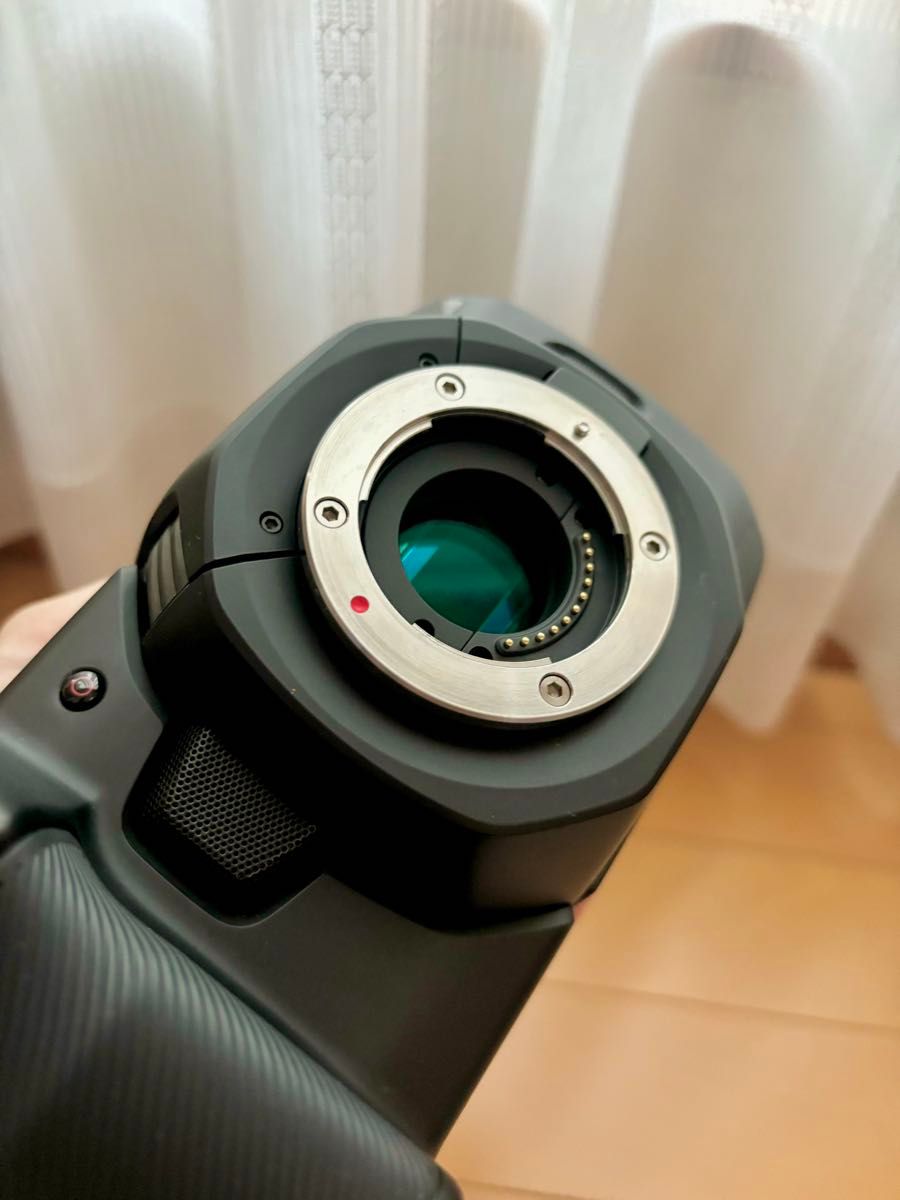 Blackmagic PocketCinemaCamera4K EFアダプタ付き Blackmagic PocketCinemaCamera4K EFアダプタ付き