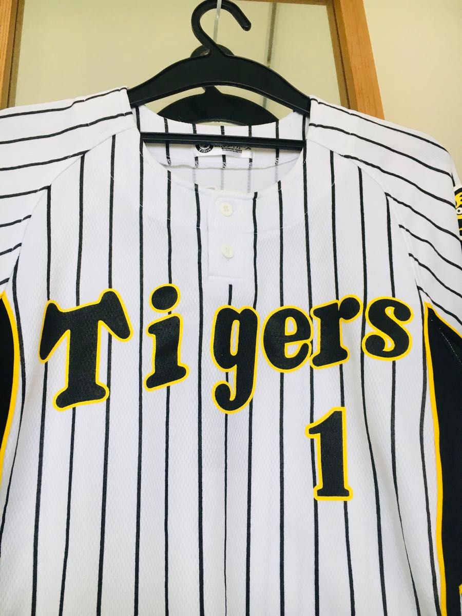 阪神タイガース 鳥谷敬 鳥谷150 元ロッテ A R E プロ野球 NPB 阪神タイガース 鳥谷敬 鳥谷150 元ロッテ A R E プロ野球 NPB