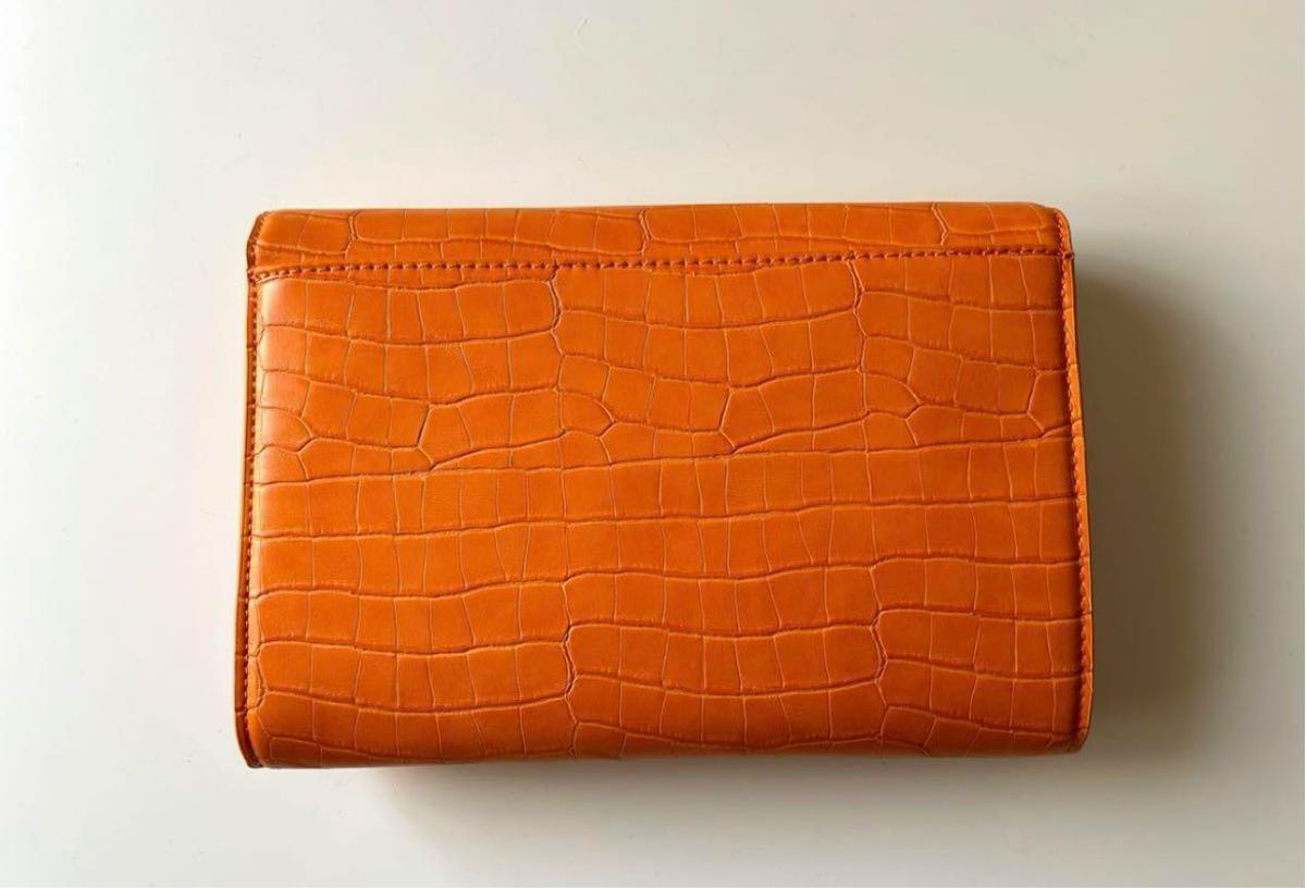 ZARA フェイクレザークラッチバック クロコ型押し 新品未使用 ZARA フェイクレザークラッチバック クロコ型押し 新品未使用