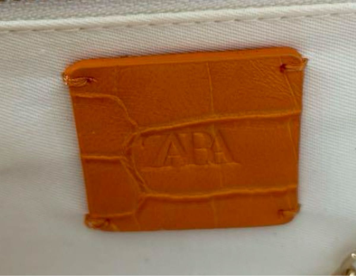 ZARA フェイクレザークラッチバック クロコ型押し 新品未使用 ZARA フェイクレザークラッチバック クロコ型押し 新品未使用