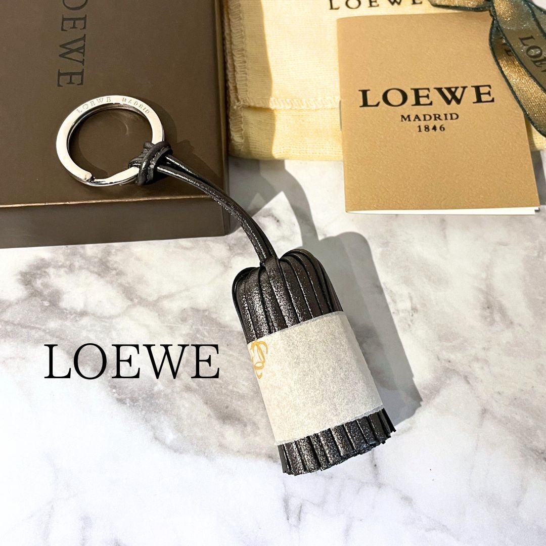 未使用】LOEWE キーリング/キーホルダー チャーム(人気】ロエベ 未使用】LOEWE キーリング/キーホルダー チャーム(人気】ロエベ